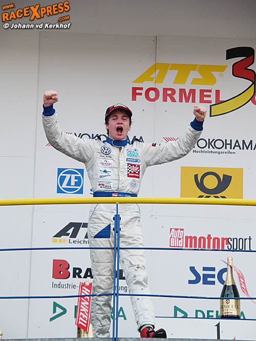 Willy Steindl wint laatste F3 race van seizoen